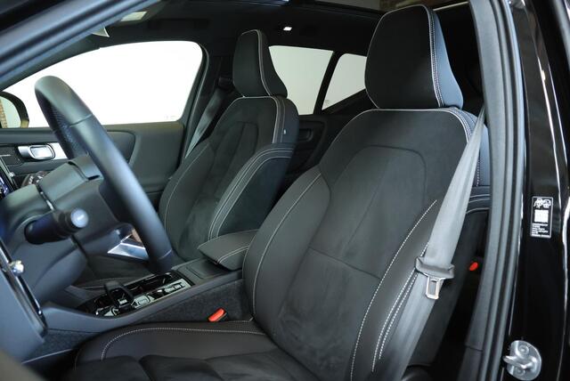 Volvo XC40 B4 Plus Black Edition | Panoramadak | | Semi-Electrische wegklapbare Trekhaak | Verwarmbare voorstoelen en stuurwiel | Premium audio by Harman Kardon | Apple carplay/Android auto | Keyless Entree | Google Infotainment – foto 10