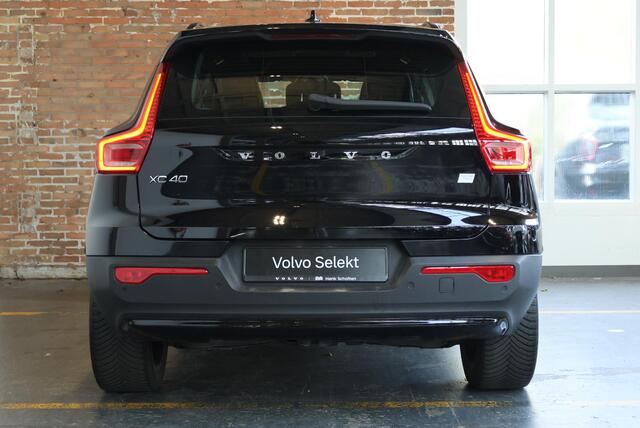 Volvo XC40 Recharge Twin Ultimate 78 kWh | Panoramadak | Electrische bedienbare voorstoelen | Stoelverwarming | Stuurwielverwarming | 4-seizoenenbanden | Google infotainment | Parkeersensoren voor + achter | Parkeercamera | – foto 7