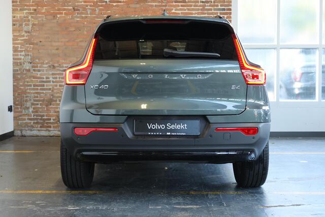 Volvo XC40 B4 Plus Dark |Semi-Electrische Wegklapbare Trekhaak | Verwarmbare voorstoelen | achterbank en voorruit | Adaptieve cruise control | Premium audio by Harman Kardon | Apple carplay/Android auto | Privacy Glass – foto 7