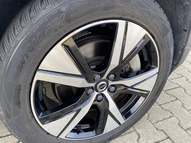 Volvo XC40 Recharge Twin Pro SOH 91.70 % Panorama Dak, 360' Camera & Winterpakket – foto 9