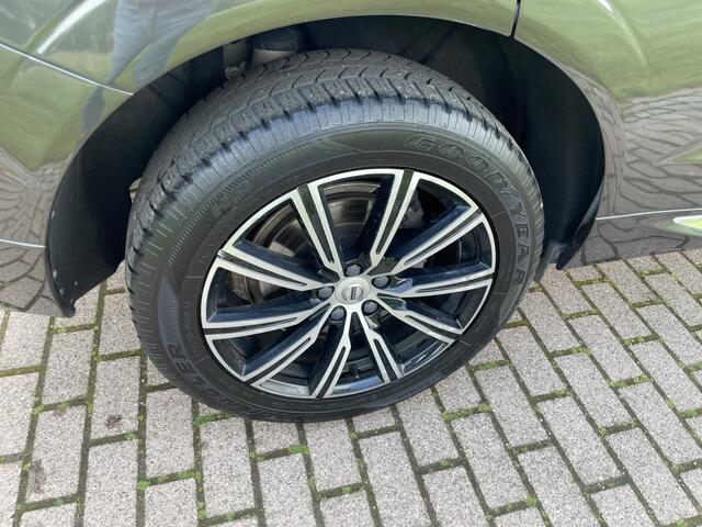 Volvo XC60 2.0 T8 Twin Engine AWD Inscription Pano, Luchtvering, Head-up, 360 Graden Camera