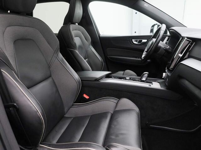 Volvo XC60 2.0 Recharge T6 AWD R-Design | PANO | ADAPTIVE | STOEL- EN STUURVERW. | ELEK. TREKHAAK