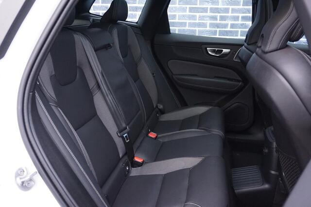 Volvo XC60 2.0 T6 Plug-in hybrid AWD Ultimate Dark