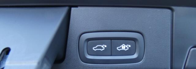 Volvo XC60 2.0 T6 Recharge AWD R-Design,Pano,ACC,360,Facelift