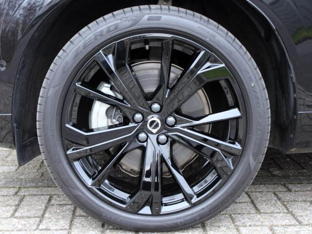 Volvo XC60 2.0 T6 Plug-in hybrid AWD Ultimate Black Edition Automaat / Panoramadak / 360* camera / Harman Kardon / 21" velgen