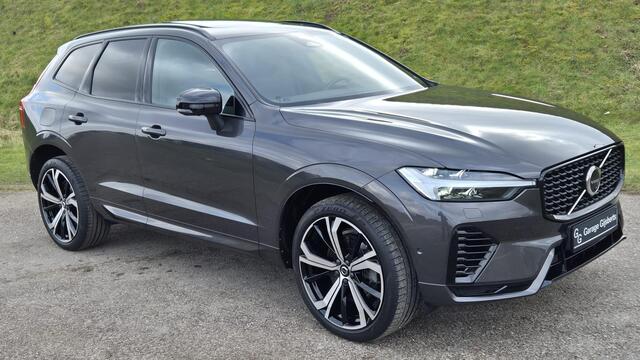 Volvo XC60 2.0 T6 Plug-in hybrid AWD R-Design 21 Inch Licht metaal - 360 Camera - Harman Kardon Sound