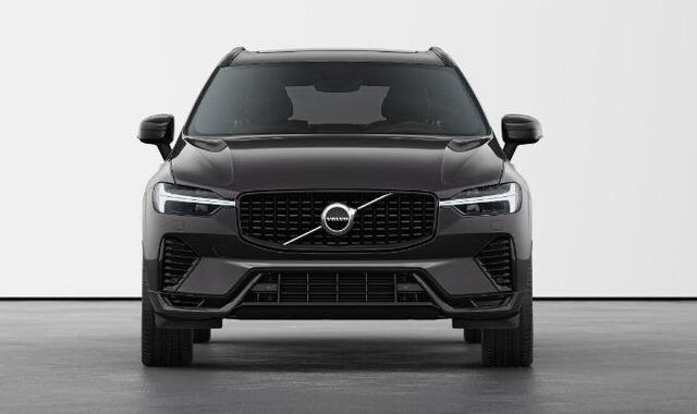 Volvo XC60 T6 350PK Plug-in hybrid AWD Plus Dark / Navigatie / Leder / 360 Camera / Panorama dak / Harman Kardon / Luchtvering / 21'' LM Velgen /