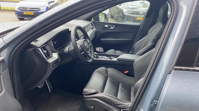 Volvo XC60 2.0 T6 Plug-in hybrid AWD Inscription / Trekhaak / Panoramadak / 360Camera / 21'' / Standverwarming / Harman Kardon / ACC / DAB / Dodehoek / Luxe Leder / Stoelventilatie / Stuurverwarming
