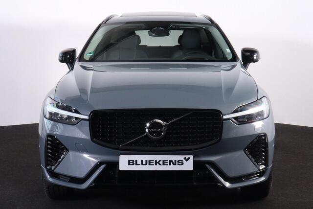 Volvo XC60 T8 Recharge AWD Ultimate Dark - LONG RANGE - Panorama/schuifdak - IntelliSafe Assist & Surround - 360º Camera - Verwarmde voorstoelen, stuur & achterbank - Parkeersensoren voor & achter - Elektr. bedienb. voorstoelen met geheugen - Draadloze tel. lader - 