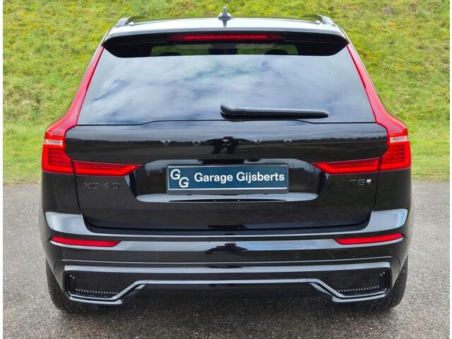 Volvo XC60 2.0 T8 Plug-in hybrid AWD Ultra Black Edition Lucht vering - Bowers Wilkins Sound - 360 Camera - 21"Inch - Alarm - Privacy Glas - Massage stoelen - Gelamineerde ruiten
