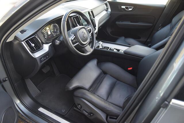 Volvo XC60 T8 Twin Engine AWD Inscription met Pano/Led/Leder Volvo XC60 2.0 T8 Twin Engine AWD Inscription