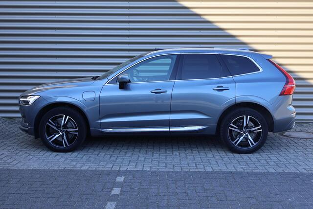 Volvo XC60 2.0 Recharge T8 AWD Inscription Bowers & Wilkins | BLIS