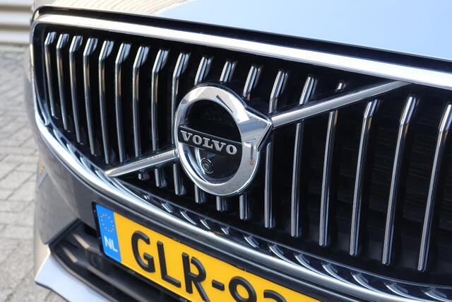 Volvo XC60 2.0 Recharge T8 AWD Inscription Bowers & Wilkins | BLIS