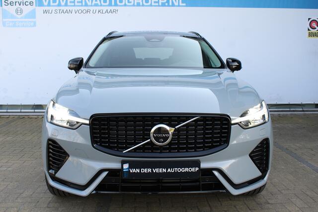 Volvo XC60 2.0 T6 Plug-in hybrid AWD Plus Dark | Panorama dak | Memory stand voorstoelen | Harman/Kardon Audiosysteem | Stoelverwarming voor & achter | Keyless entry/start | Stuurverwarming | Elektrische kofferklep | Adaptive cruise controle | 360* Camera | 19 Inch 