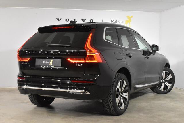 Volvo XC60 T6 350PK Automaat Plug-in hybrid AWD Essential Edition Bright / Driver Assist / Climate pack / Donker getint glas