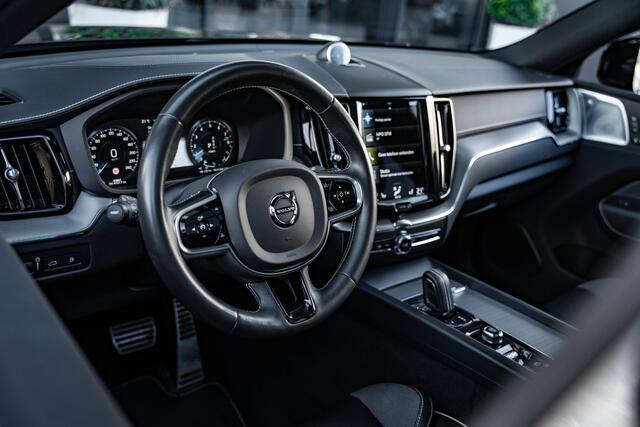 Volvo XC60 2.0 Recharge T8 AWD R-Design - Panorama | B&W | Luchtvering | Elek. Trekhaak