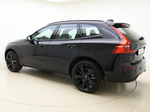 Volvo XC60 T6 350pk AWD Plus Black Edition / Ventilatie / 360 Camera / El. Trekhaak / Alarm klasse 3 / 21'' / Adapt. Cruise / BLIS / El. Stoelen / Stoel + Stuurw. Verwarming /