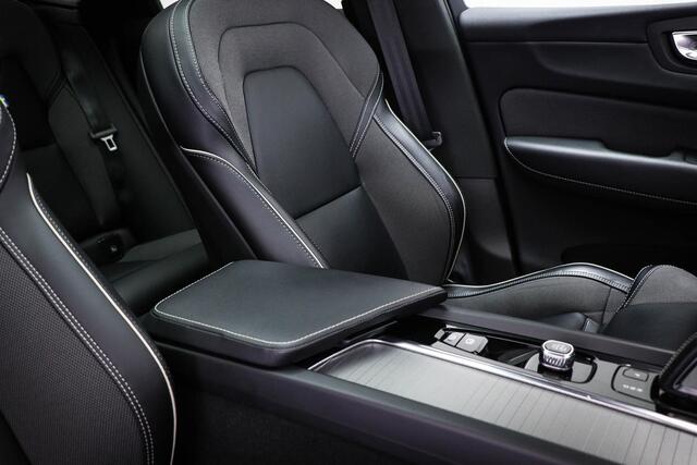 Volvo XC60 2.0 T6 Plug-in hybrid AWD R-Design | PANORAMADAK | HEAD UP | TREKHAAK