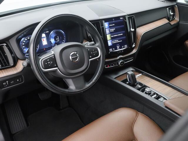 Volvo XC60 2.0 Recharge T6 AWD Business Pro | PANO | CAMERA | KEYLESS | STOEL- EN STUURVERW. | TREKHAAK