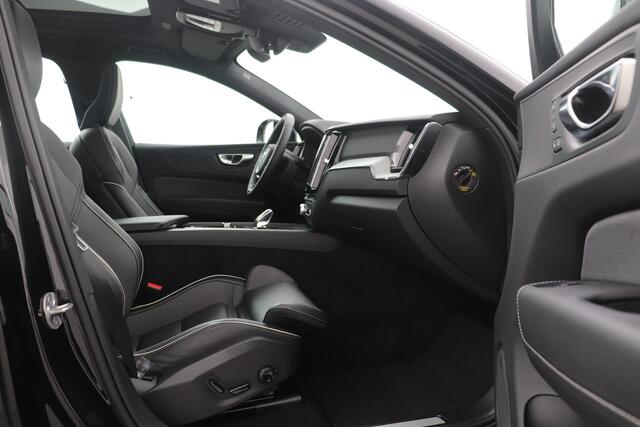 Volvo XC60 T6 Plug-in hybrid Plus Black Edition | Long Range | Stoel+Stuurverwarming | Panoramadak | Keyless | Camera | 21 Inch