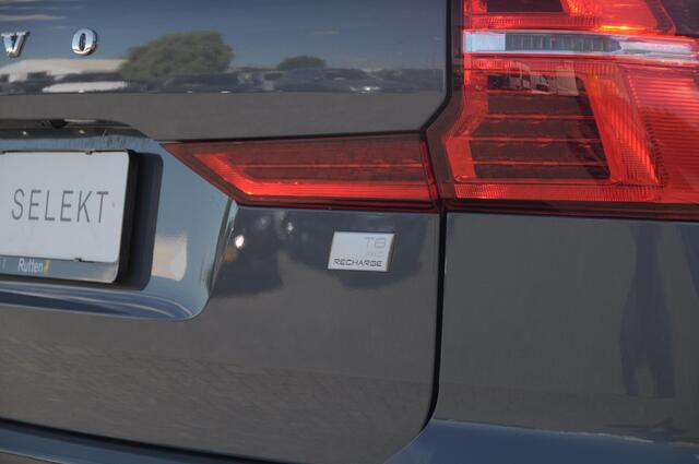 Volvo XC60 T8 455PK Automaat AWD Plus Dark 360 camera / Harman kardon audio / elektrisch bedienbare voorstoelen / Memory seats / stoelverwarming voor en achter/ stuurverwarming / BLIS /