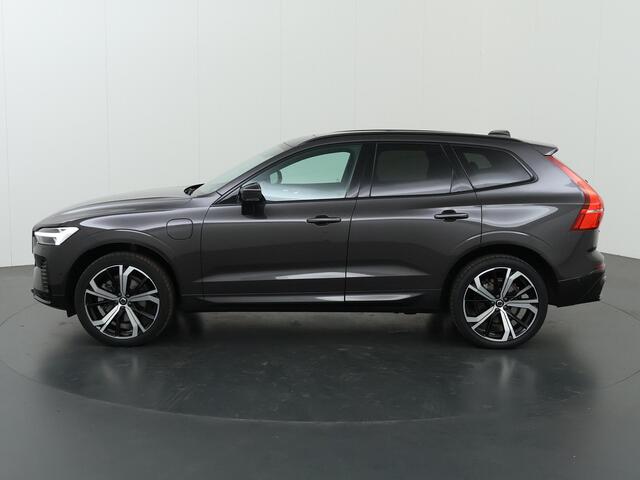Volvo XC60 2.0 T6 Plug-in hybrid AWD R-Design | Trekhaak Electr. | Sportstoelen | Harman-Kardon | 360° Camera | Panoramadak | Standverwarming |