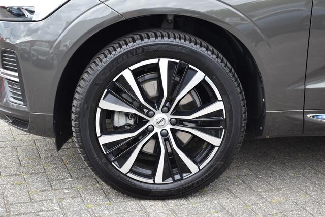 Volvo XC60 B5 265PK Automaat Momentum Business Camera | Trekhaak | ACC | All seasons | Leder | Elektr. stoel | Stoelverwarming