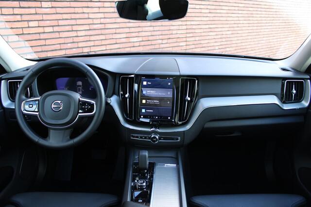 Volvo XC60 T6 Automaat Recharge AWD Plus Dark | | Adaptive cruise control | Parkeerverwarming | Panoramadak | 19'' Lichtmetalen Velgen | Adaptieve Cruise Control | Google Infotainment | Apple Carplay | Parkeercamera | Lederen Bekleding | Parkeersensoren voor + achte