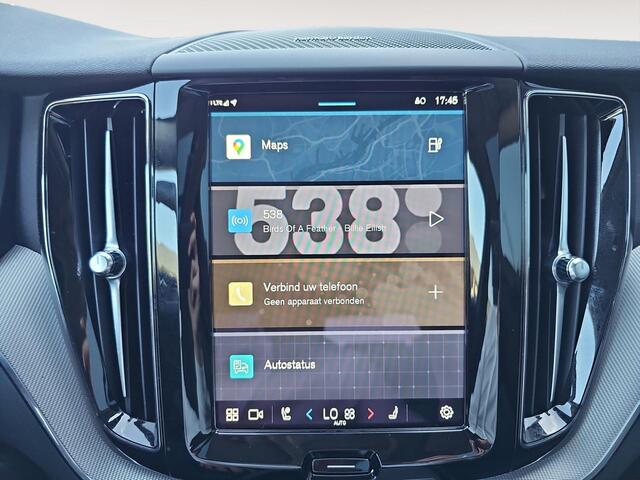 Volvo XC60 2.0 T6 Plug-in hybrid AWD Plus Dark | Harman/Kardon Audio | Extra getint glas | Stoelverwarming | Trekhaak |