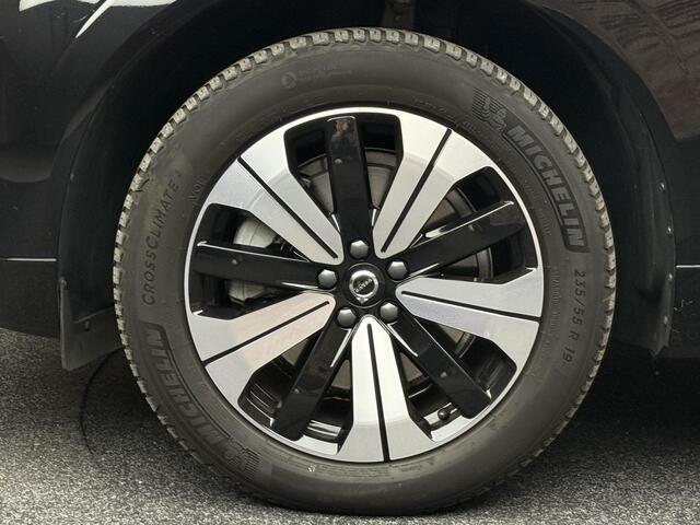 Volvo XC60 2.0 T6 Plug-in hybrid AWD Core Bright DAK H&K VIRTUAL