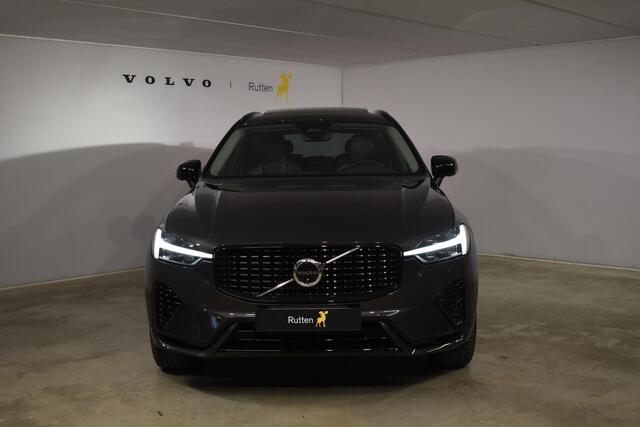 Volvo XC60 T6 350PK Automaat AWD Plus Dark / Adaptive Cruise control / Stoelverwarming v+a / Stuurverwarming / Elektr. achterklep / Panoramadak / Harman Kardon /