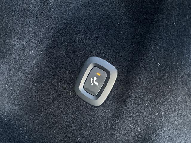Volvo XC60 2.0 Recharge T6 AWD R-Design TREKHAAK,CARPLAY,PANO