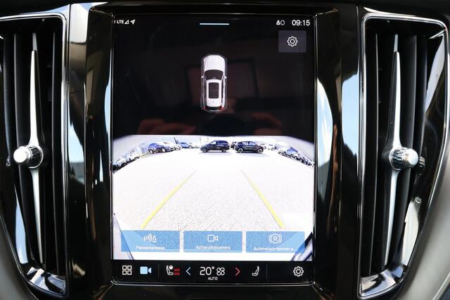 Volvo XC60 T6 Recharge AWD Core Bright - LONG RANGE - Panorama/schuifdak - IntelliSafe Assist & Surround - Adaptieve LED koplampen - Parkeercamera achter - Verwarmde voorstoelen, stuur & achterbank - Parkeersensoren voor & achter - Draadloze tel. lader - Elektr. ink