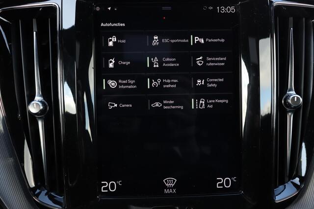 Volvo XC60 T8 Recharge AWD R-Design - Panoramisch schuif-/kanteldak - Sensus navigatie - Parkeersensoren v/a - Parkeercamera achter - Parkeersensoren v/a - Apple Carplay & Android Auto