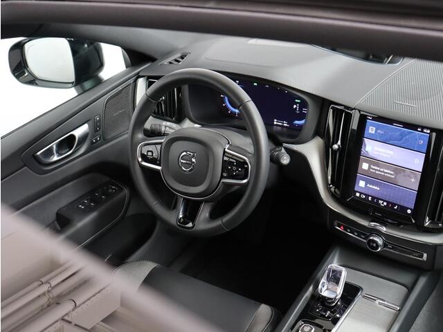 Volvo XC60 T8 455PK Plug-in hybrid AWD Ultimate Dark / Luchtvering / Trekhaak / 360gr Camera / 21" / Head Up / Full Led / Harman Kardon / Contour Stoelen /