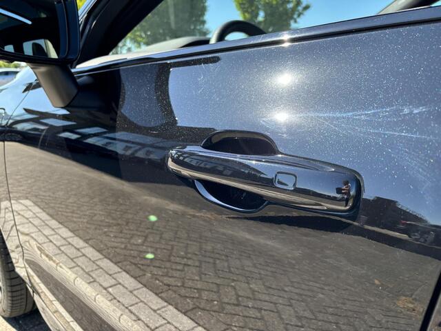 Volvo XC60 2.0 T8 Plug-in hybrid AWD Plus Black Edition | 360 Camera | Memorystoelen | Voorruitverwarming