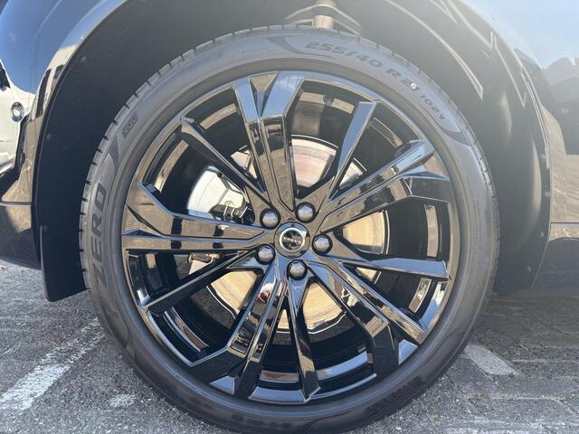Volvo XC60 2.0 T6 Plug-in hybrid AWD Plus Black Edition panoramadak, head up display, 360 camera 21 inch, harman kardon