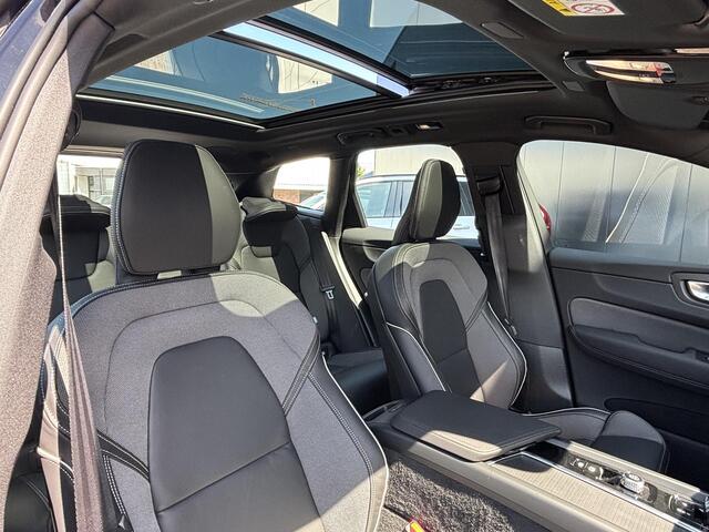 Volvo XC60 2.0 T6 Plug-in hybrid AWD Plus Black Edition panoramadak, head up display, 360 camera 21 inch, harman kardon