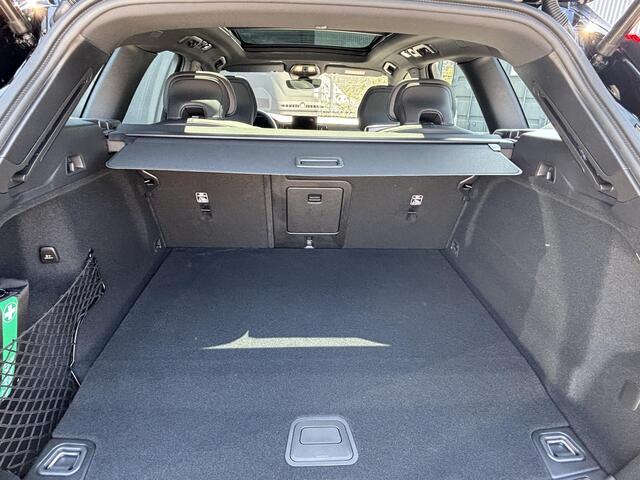 Volvo XC60 2.0 T6 Plug-in hybrid AWD Plus Black Edition panoramadak, head up display, 360 camera 21 inch, harman kardon