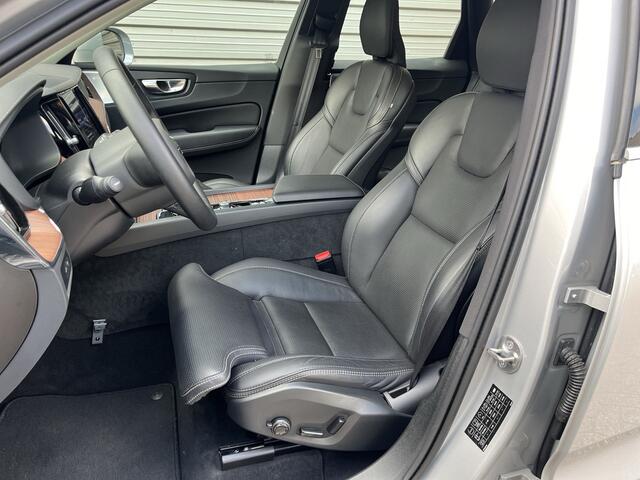 Volvo XC60 T6 Plug-in AWD Ultimate Bright / FULL OPTIONS / Luchtvering / Bowers & Wilkins audiosysteem / Head-Up Display /