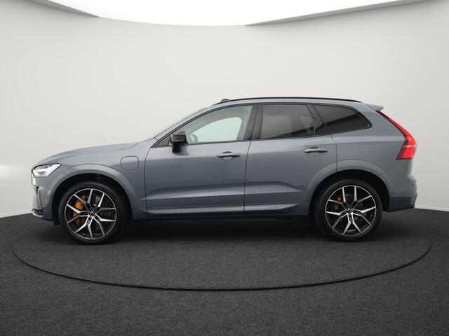 Volvo XC60 T8 AWD Polestar Engineered Plug in Hybrid 455pk Long Range Thunder Grey PHEV | Panodak | Lederen Sportstoelen Memory | Google Assistant | Pilot Assist | Harman Kardon | Head Up | Adaptive Cruise | L.M. 21" | Virtual | 360 Camera | Navigatie | Apple Carpl