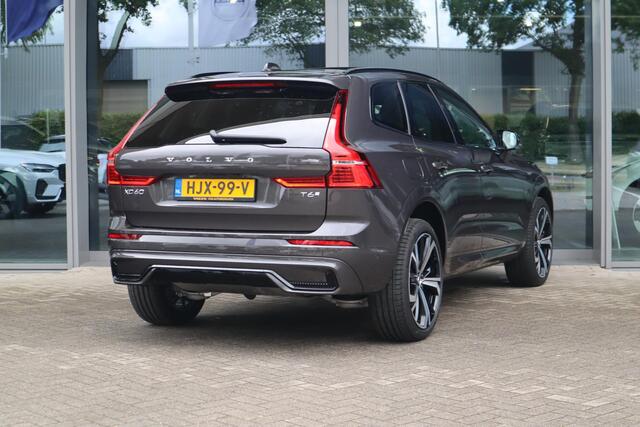 Volvo XC60 2.0 T6 Plug-in hybrid AWD Ultra Dark | Betreft Demo Vos Oss MY25| Schuif/ kanteldak| Geventileerde voorstoelen met massagefunctie| Luchtvering| 360* Camera| Harman Kardon audiosysteem|