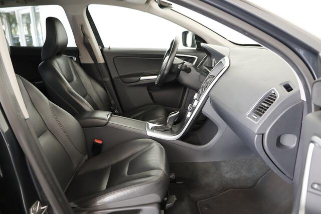 Volvo XC60 2.0 T5 AWD Summum / Navi / Leder / Memory / Cruisecontrol