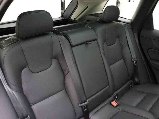 Volvo XC60 T6 Recharge 350PK AWD Plus Dark | Luchtvering | 360 Camera | Harman&Kardon | 21'' | Panoramadak | Trekhaak |
