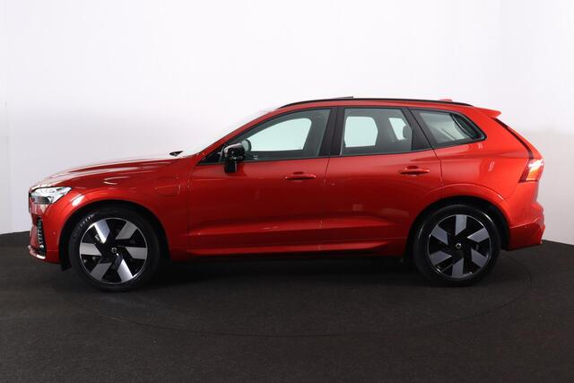 Volvo XC60 T6 Recharge AWD Ultimate Dark - Luchtvering - Panorama/schuifdak - IntelliSafe Assist & Surround - 360º Camera - Bowers & Wilkins audio - Adaptieve LED koplampen - Verwarmde voorstoelen, stuur & achterbank - Parkeersensoren voor & achter - Elektr. bedienb