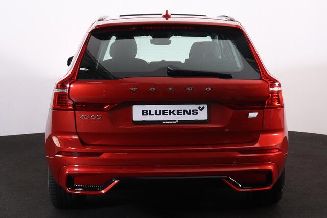 Volvo XC60 T6 Recharge AWD Ultimate Dark - Luchtvering - Panorama/schuifdak - IntelliSafe Assist & Surround - 360º Camera - Bowers & Wilkins audio - Adaptieve LED koplampen - Verwarmde voorstoelen, stuur & achterbank - Parkeersensoren voor & achter - Elektr. bedienb