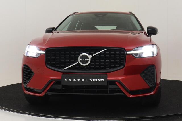 Volvo XC60 T6 RECHARGE AWD ULTIMATE DARK -PANO.DAK|B&W-AUDIO|LUCHTVERING|HEAD-UP DISP.|20"
