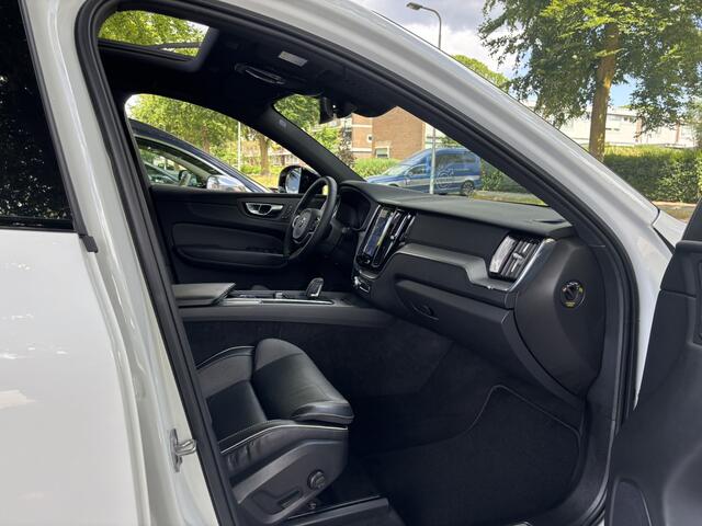 Volvo XC60 T6 Plug-in hybrid AWD R-Design Pano Keyless Harman Kardon