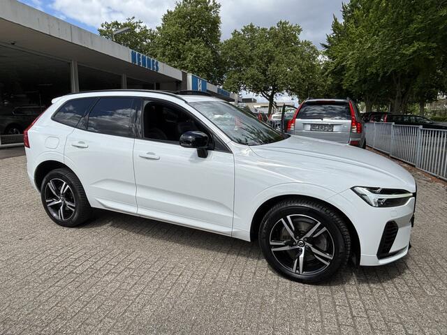 Volvo XC60 T6 Plug-in hybrid AWD R-Design Pano Keyless Harman Kardon