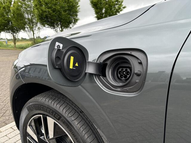 Volvo XC60 2.0 T6 Plug-in hybrid AWD Essential | Modeljaar 2026 | Forest Lake | Driver Assist | Climate pack | Park Assist